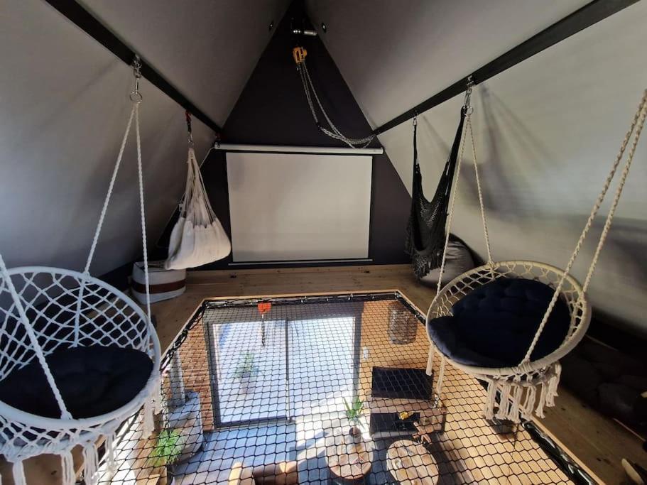 Chalet Industriel Avec Filet Et Spa Sorigny المظهر الخارجي الصورة
