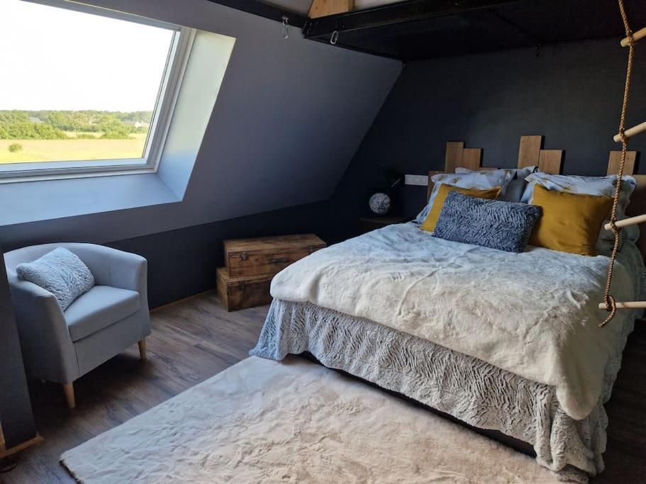 Chalet Industriel Avec Filet Et Spa Sorigny المظهر الخارجي الصورة