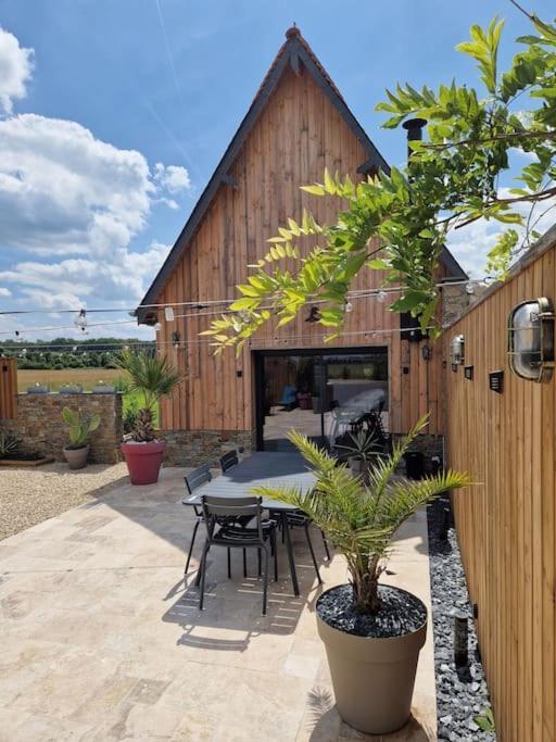 Chalet Industriel Avec Filet Et Spa Sorigny المظهر الخارجي الصورة